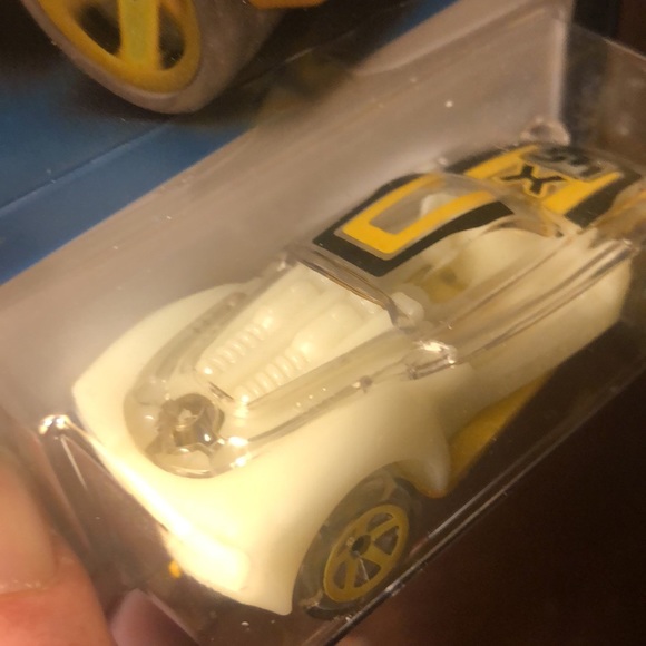 Lightnin’ Bug X-Racer - Picture 6 of 9